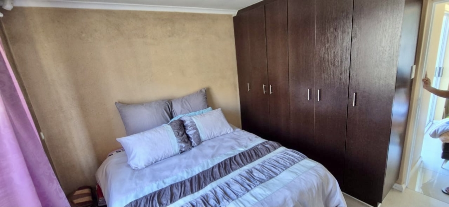 3 Bedroom Property for Sale in Overbaakens Eastern Cape